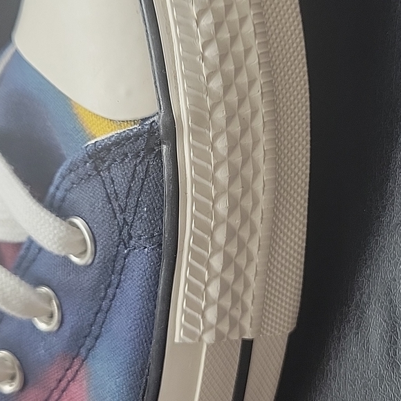 Converse High Top Brand new. - Picture 9 of 14